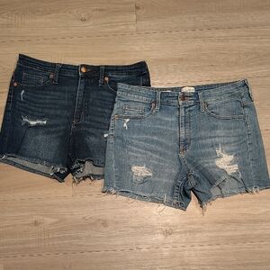 Universal Thread Women's Distressed Two-Tone Denim Shorts - Light & Dark Blue